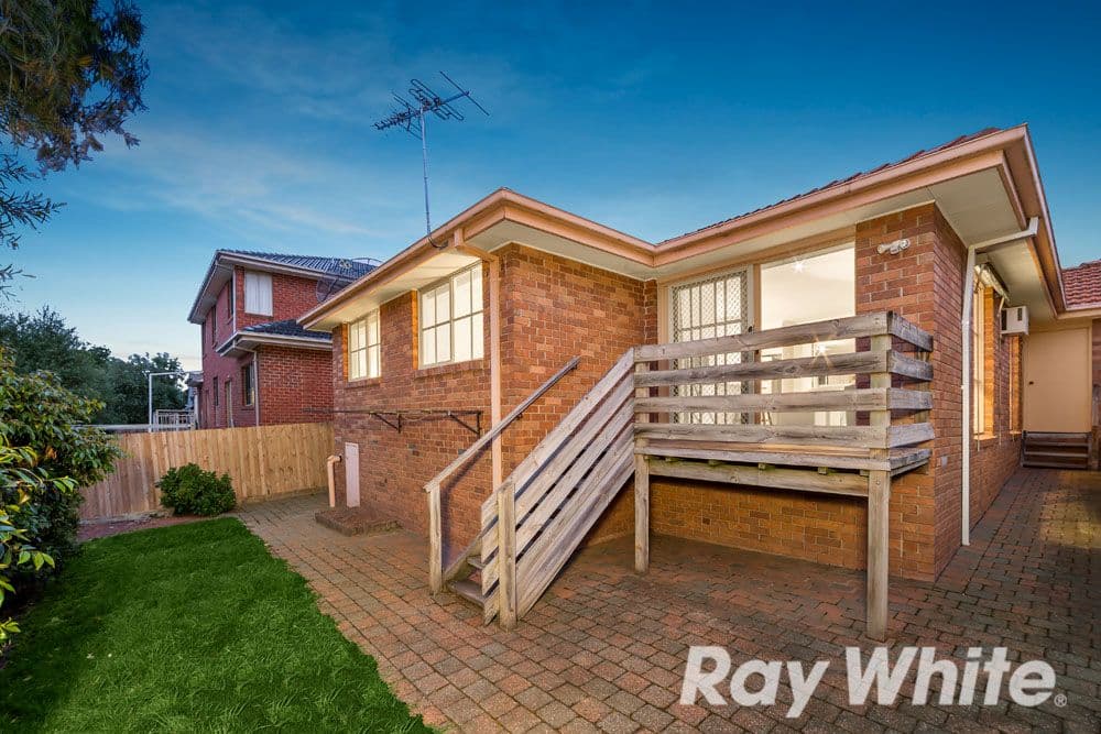 13 Clifford Street, Glen Waverley VIC 3150, Glen Waverley - Thumbnail 8