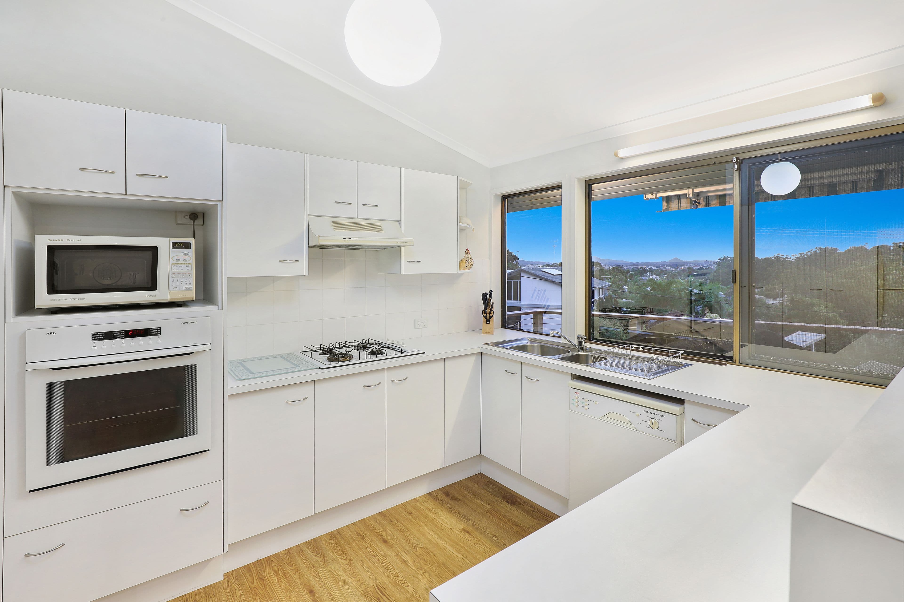 19 Tantula Road East, Alexandra Headland QLD 4572, Alexandra Headland - Thumbnail 6