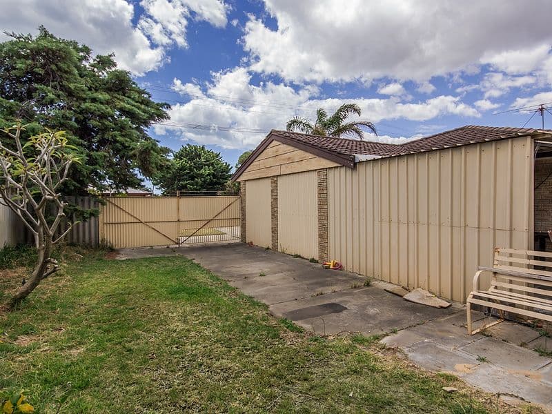 27 Burnside Way, Waikiki WA 6169, Waikiki - Thumbnail 2