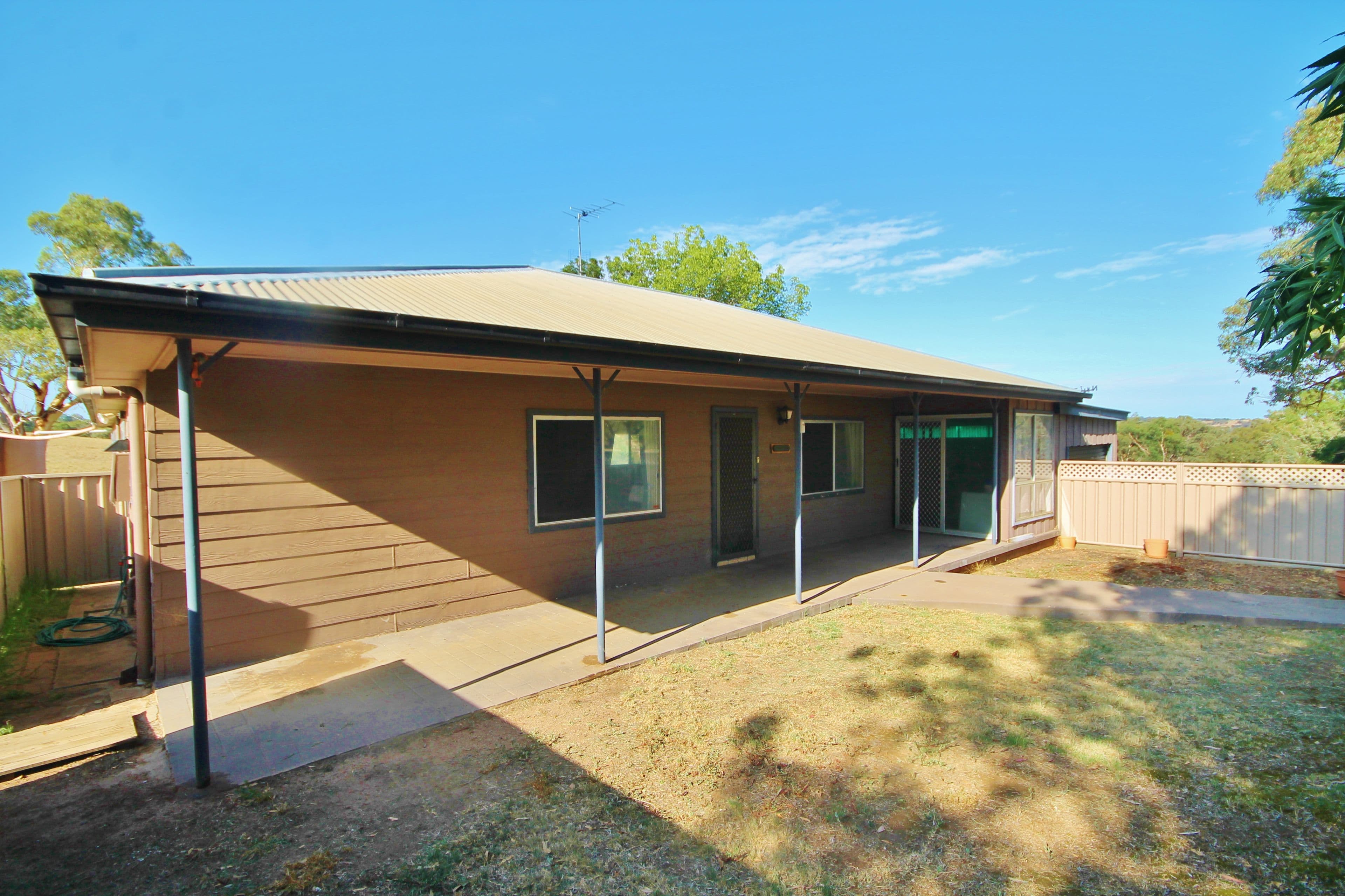 60 Thornell Road, Young - Thumbnail 2