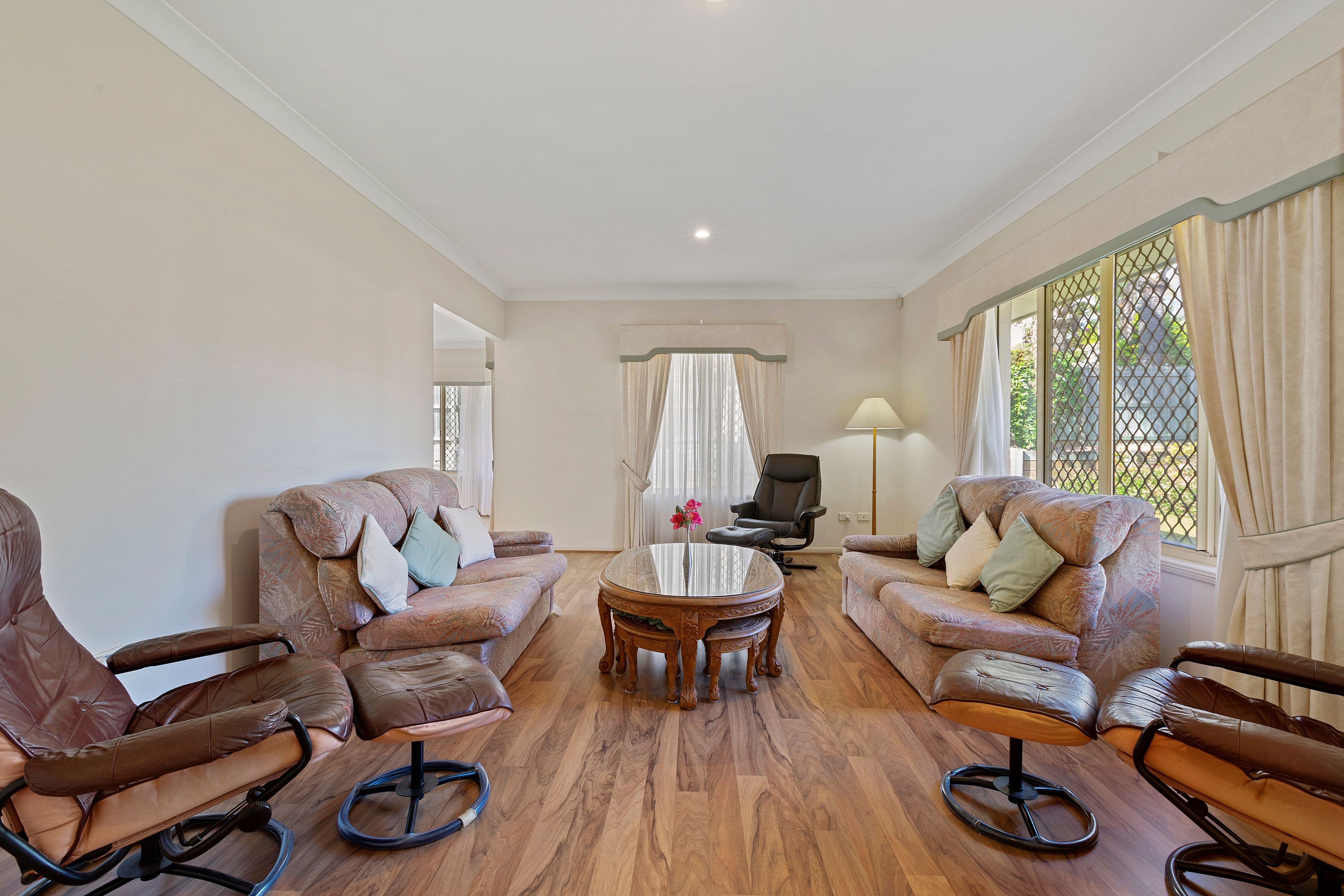 285 Cribb Road, Carindale QLD 4152, Carindale - Thumbnail 2