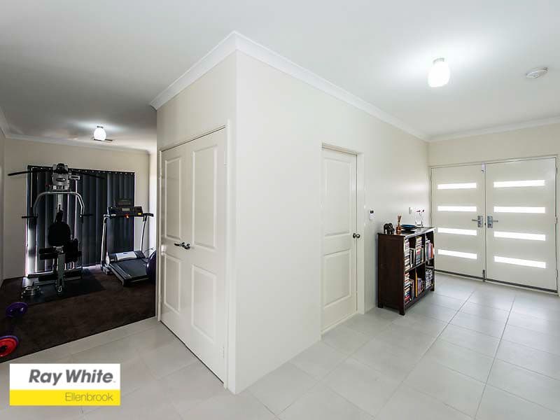 13 Dempster Street, CAVERSHAM WA 6055, Caversham - Thumbnail 2