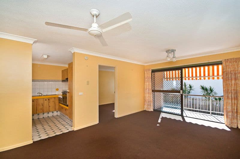 19 Fifteenth Avenue, PALM BEACH QLD 4221, Palm Beach - Thumbnail 4