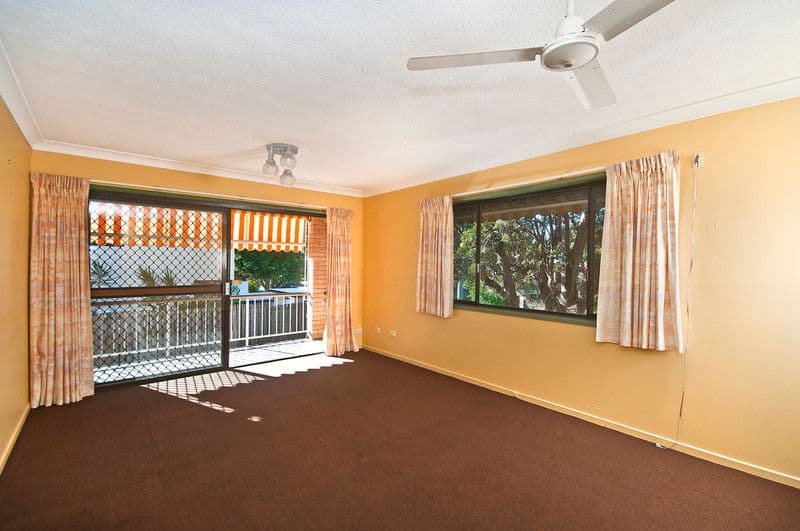 19 Fifteenth Avenue, PALM BEACH QLD 4221, Palm Beach - Thumbnail 6
