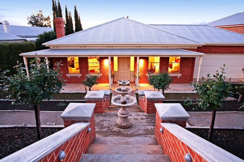 76 Meadowvale Drive, GROVEDALE VIC 3216, Grovedale - Image 1