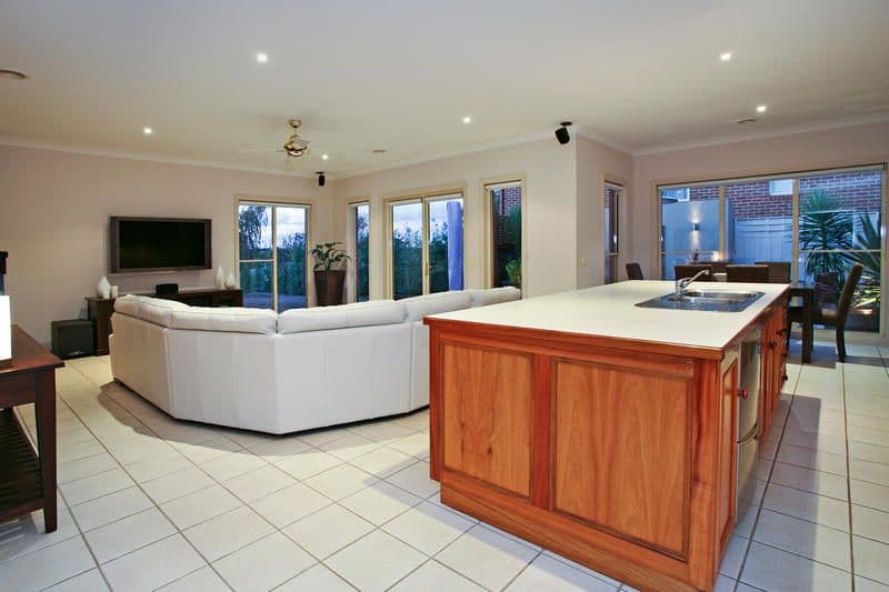 76 Meadowvale Drive, GROVEDALE VIC 3216, Grovedale - Thumbnail 8