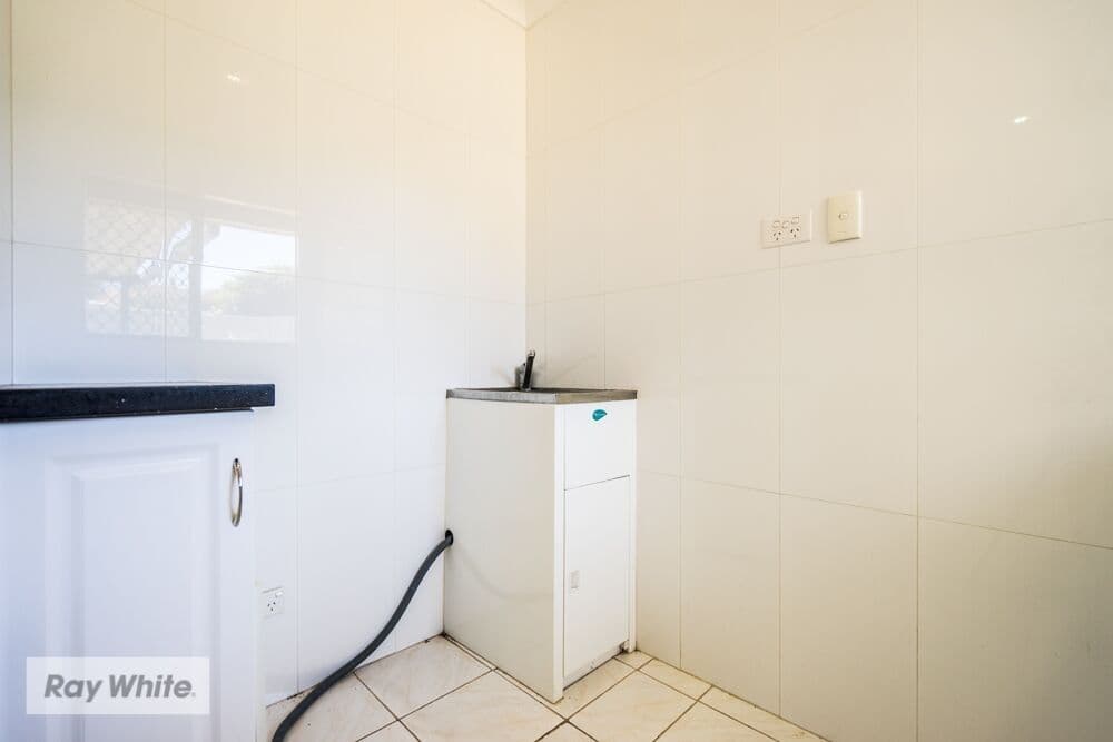 298 Illawarra Crescent, Ballajura WA 6066, Ballajura - Thumbnail 6