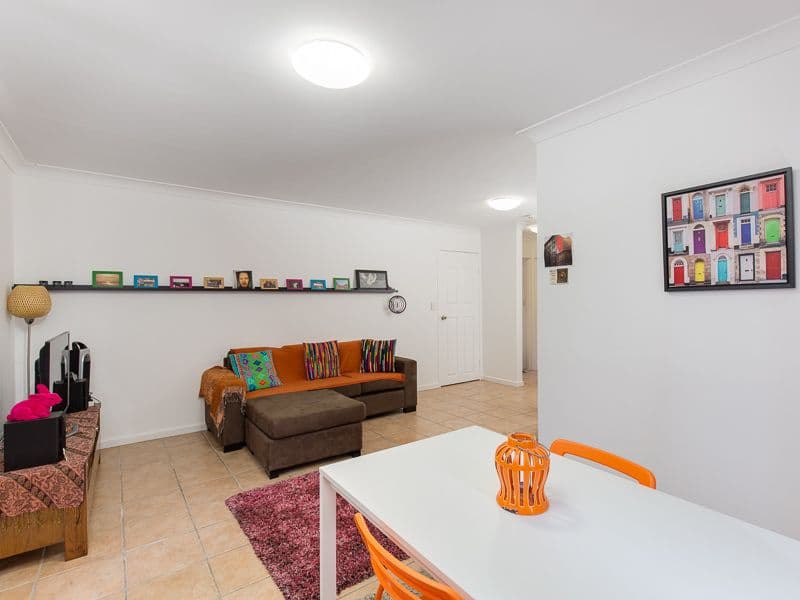 19 Malcolm Street, Hawthorne QLD 4171, Hawthorne - Thumbnail 2