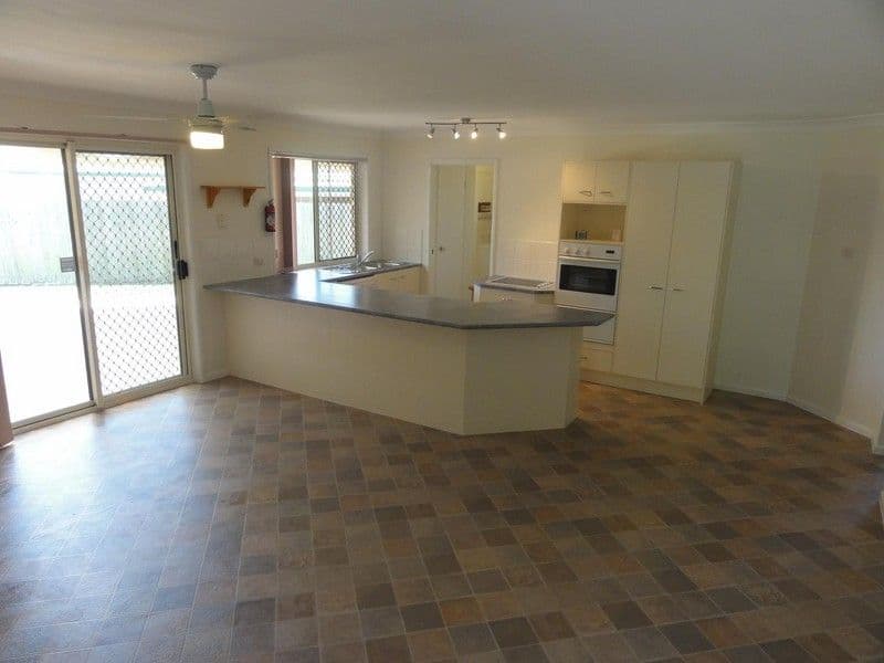 8  Bogong Place, KURABY QLD 4112, Kuraby - Thumbnail 2