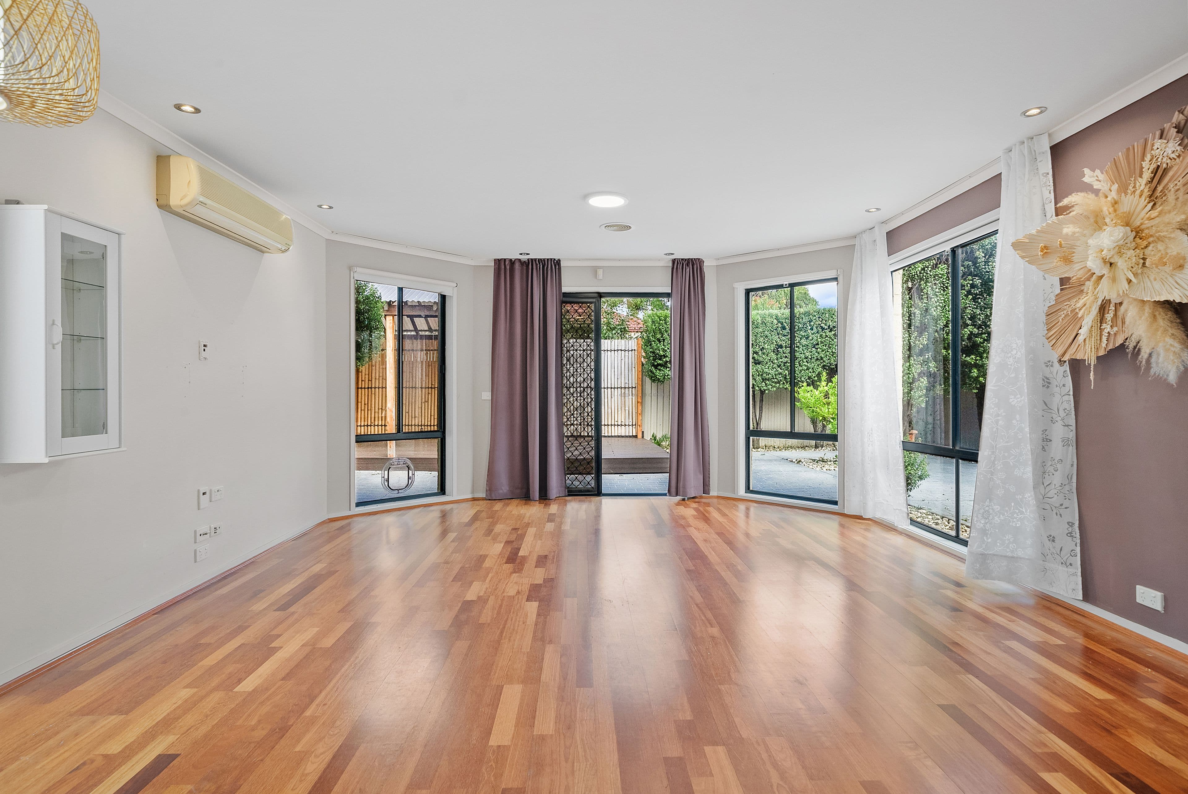 39 Parkin Avenue, Caroline Springs VIC 3023, Caroline Springs - Thumbnail 5