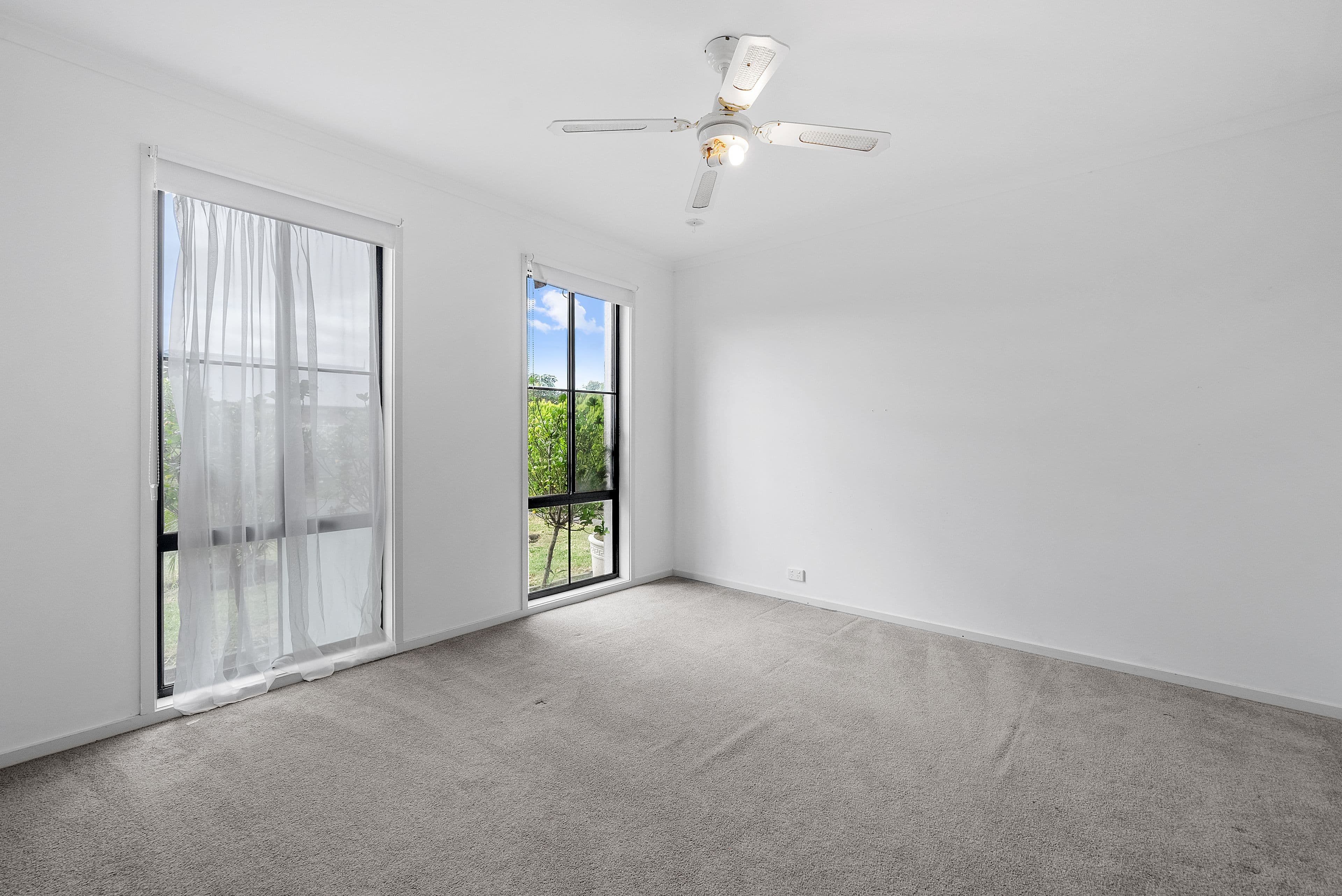 39 Parkin Avenue, Caroline Springs VIC 3023, Caroline Springs - Thumbnail 8