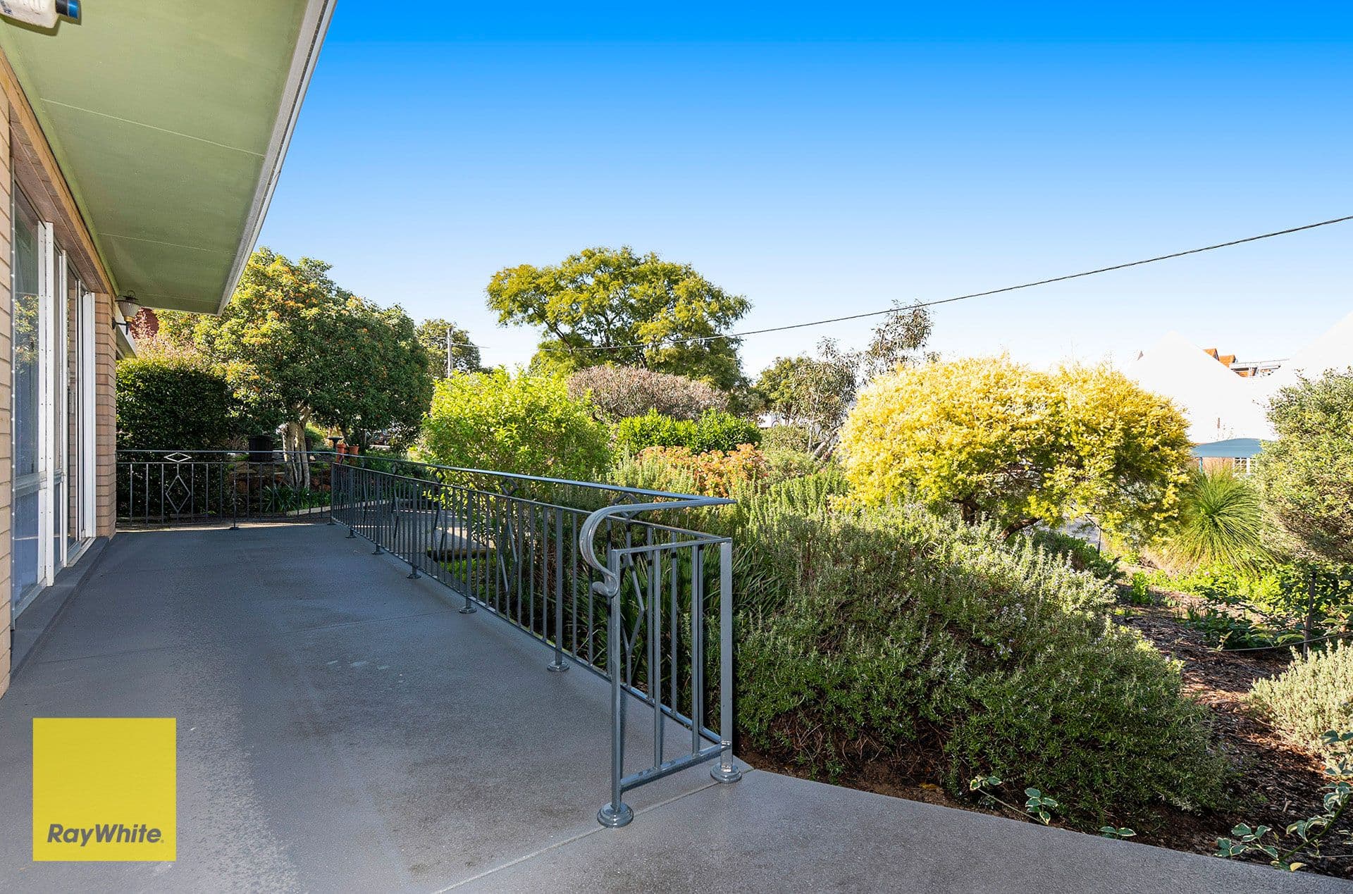 4 Glen Road, Lesmurdie WA 6076, Lesmurdie - Thumbnail 3
