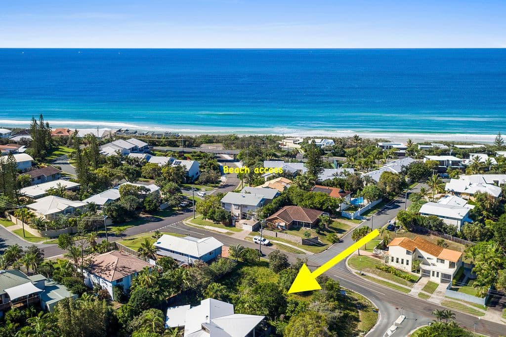 4 Orient Drive, Sunrise Beach QLD 4567, Sunrise Beach - Thumbnail 2