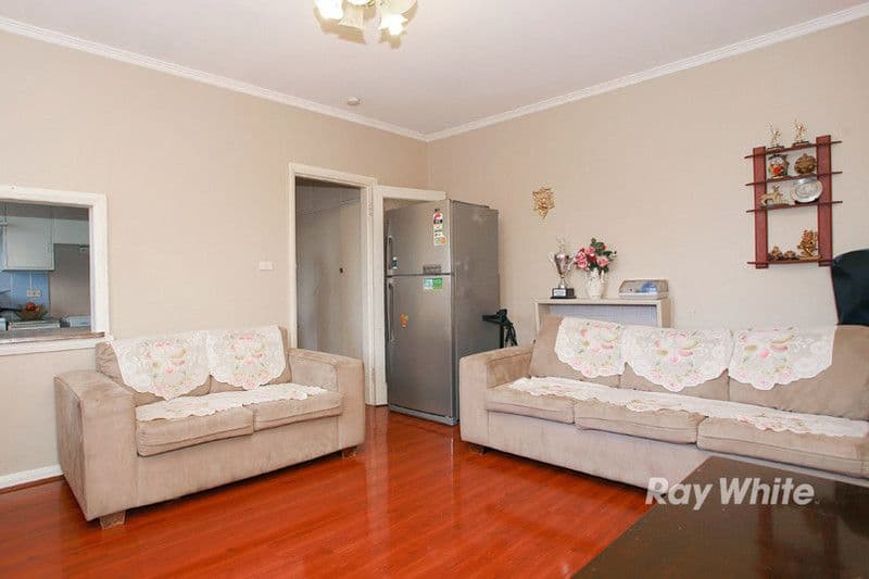 28 Kelvinside Road, NOBLE PARK VIC 3174, Noble Park - Thumbnail 3
