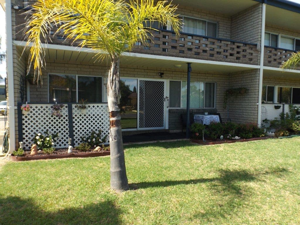 10 Catlin Avenue, Batemans Bay NSW 2536, Batemans Bay - Thumbnail 2