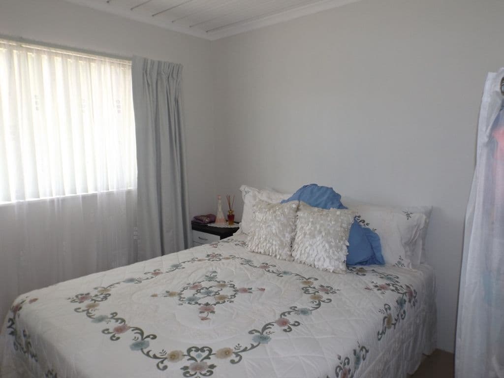 10 Catlin Avenue, Batemans Bay NSW 2536, Batemans Bay - Thumbnail 5
