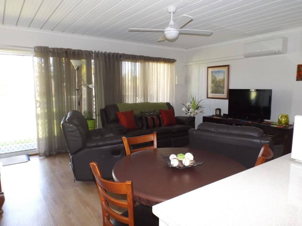 10 Catlin Avenue, Batemans Bay NSW 2536, Batemans Bay - Thumbnail 8