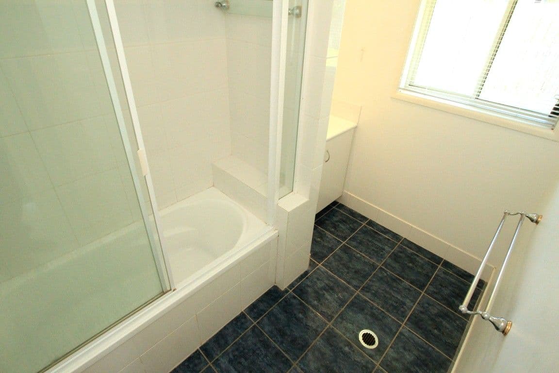 14A and 14B Sydney King Close, GRACEMERE QLD 4702, Gracemere - Thumbnail 5