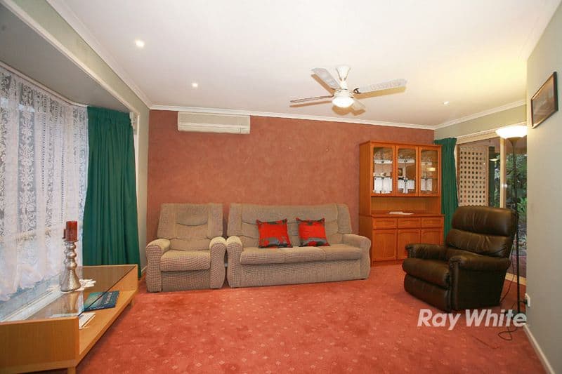 24 Samantha Crescent, CRANBOURNE NORTH VIC 3977, Cranbourne North - Thumbnail 5