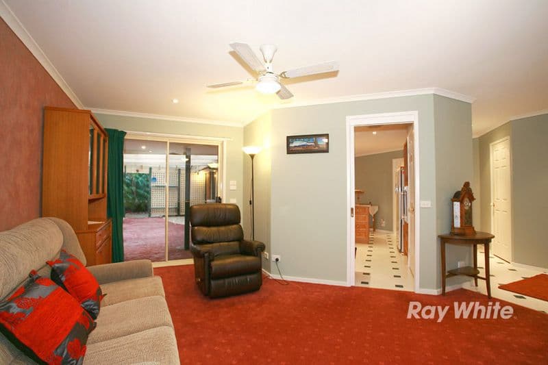 24 Samantha Crescent, CRANBOURNE NORTH VIC 3977, Cranbourne North - Thumbnail 6