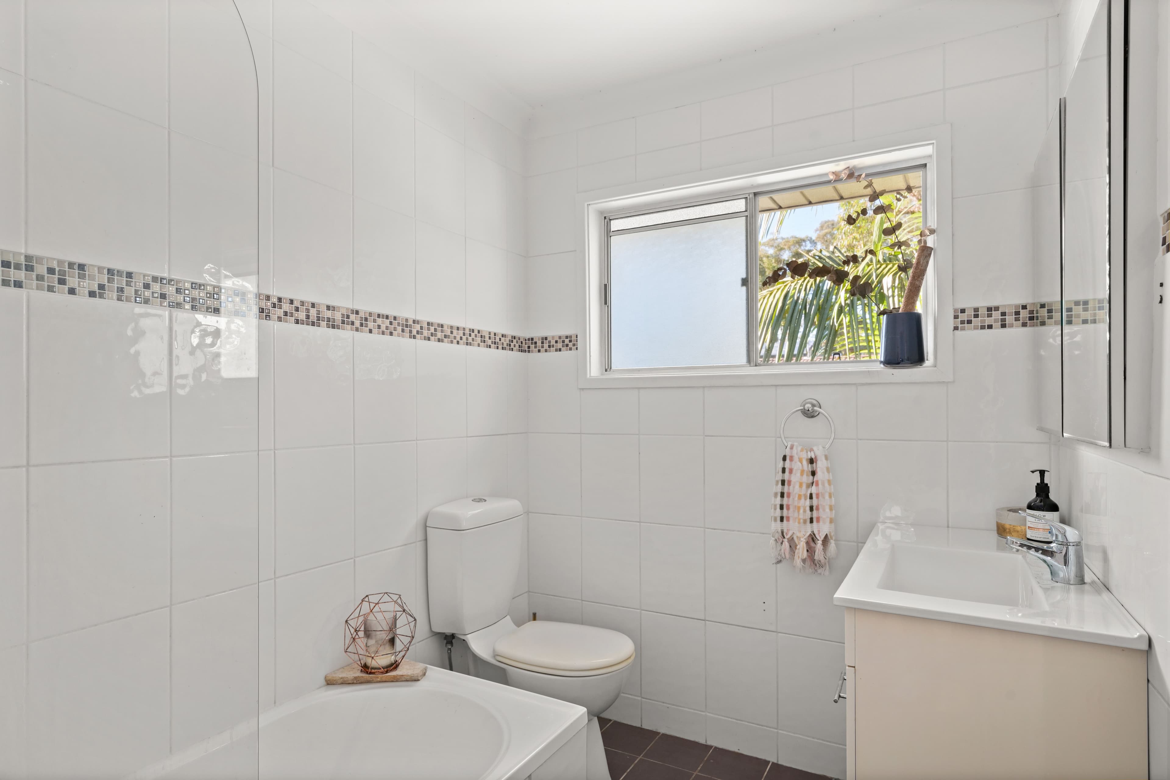 33 Empire Bay Drive, Kincumber NSW 2251, Kincumber - Thumbnail 6