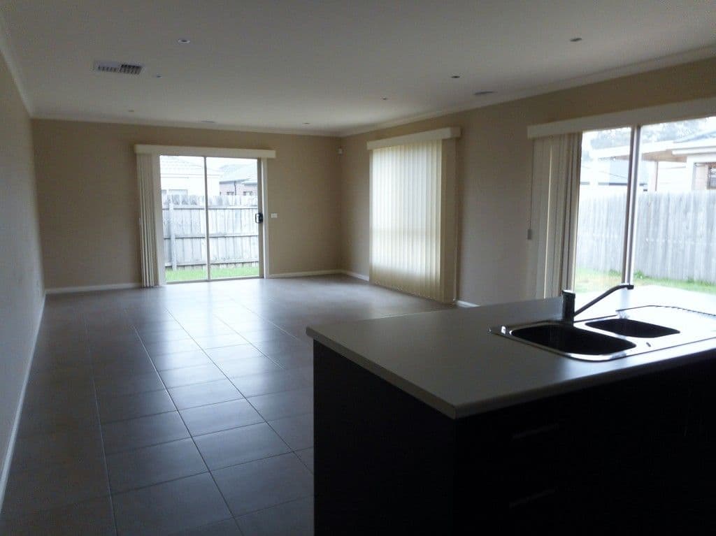12 Shepherds Way, MERNDA VIC 3754, Mernda - Thumbnail 3
