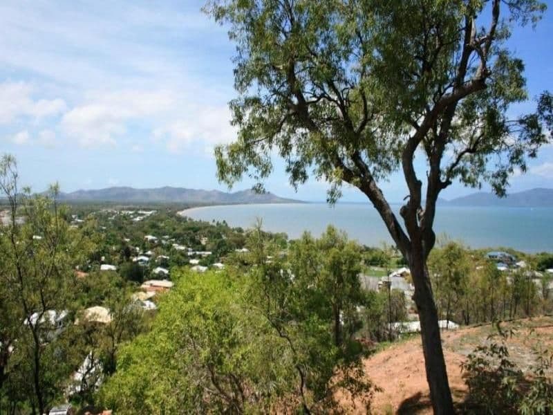 1 Seaview Court, CASTLE HILL QLD 4810, Castle Hill - Thumbnail 6