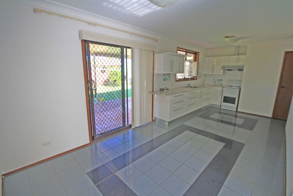 14 Cestrum Avenue, Macquarie Fields - Thumbnail 3