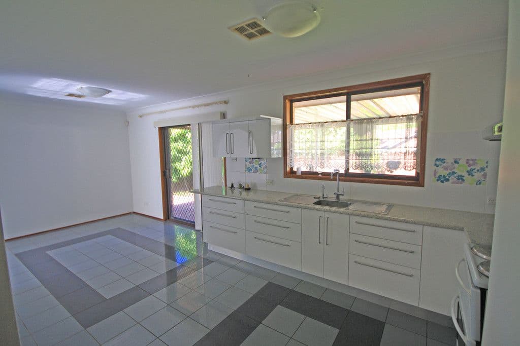 14 Cestrum Avenue, Macquarie Fields - Thumbnail 4
