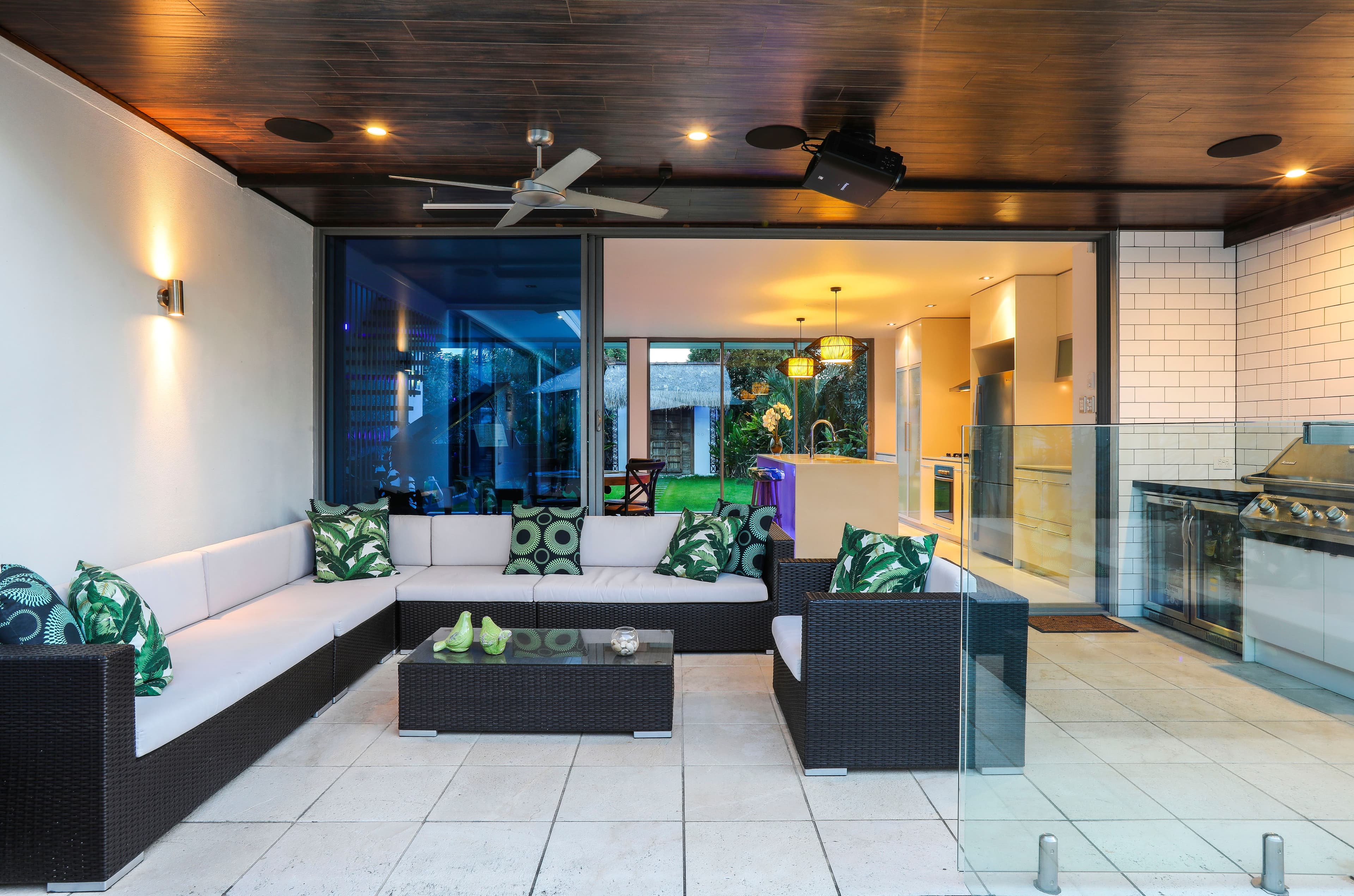 23 Freyburg Street, Sorrento QLD 4217, Sorrento - Thumbnail 2