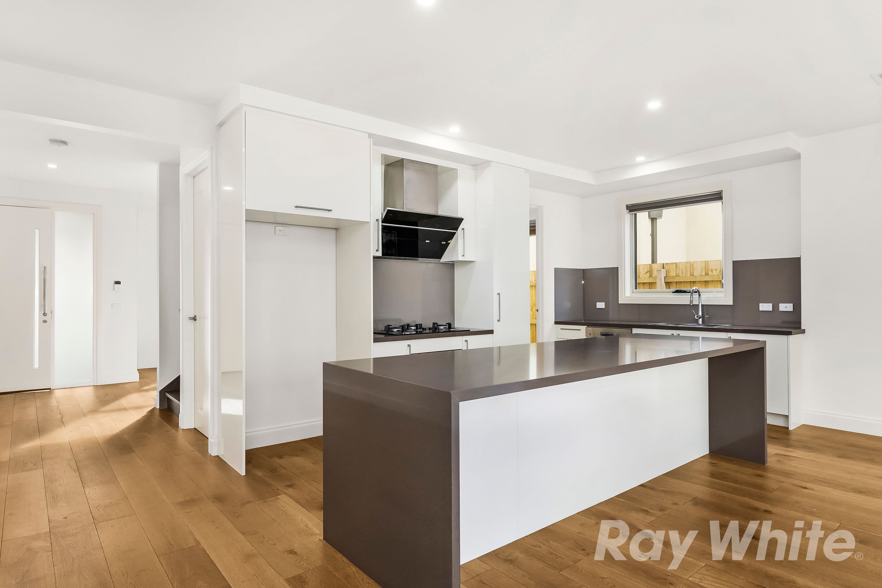 2 Adams Avenue, Glen Waverley VIC 3150, Glen Waverley - Thumbnail 2