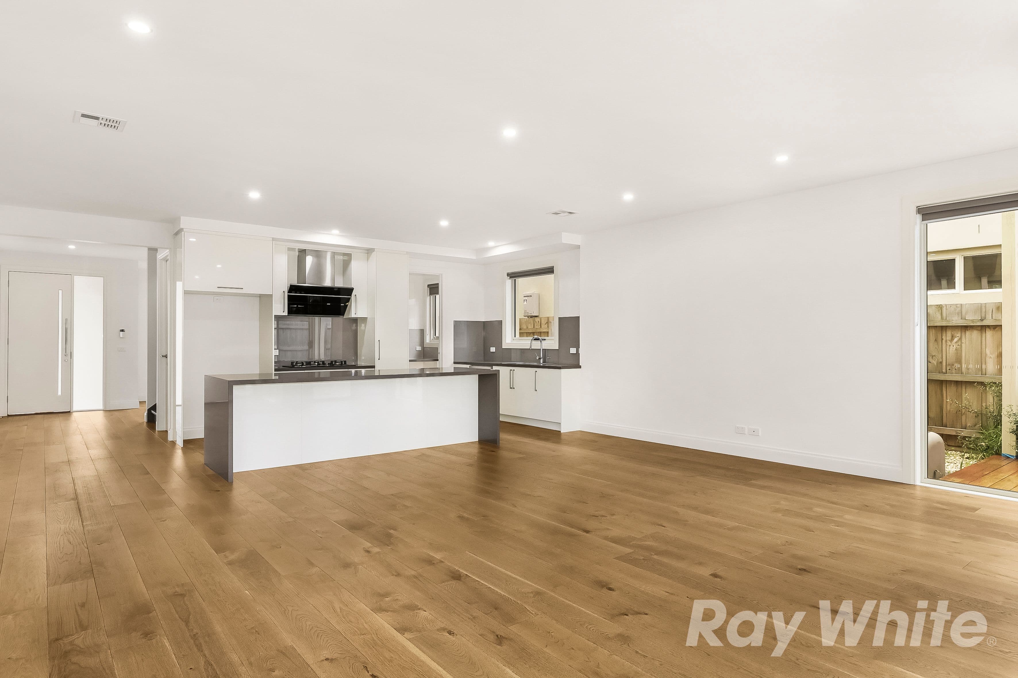 2 Adams Avenue, Glen Waverley VIC 3150, Glen Waverley - Thumbnail 3