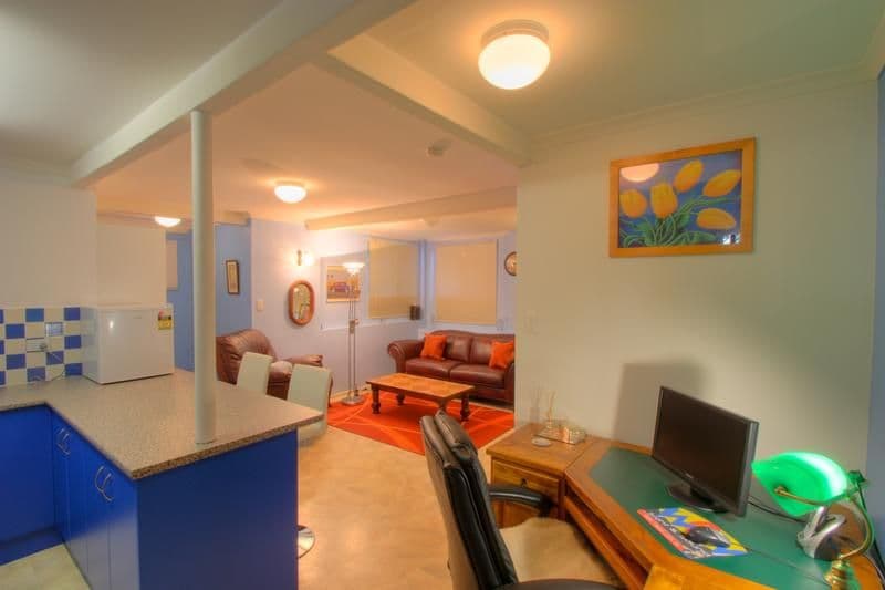 3 Creek Street, BUNDAMBA QLD 4304, Bundamba - Thumbnail 2