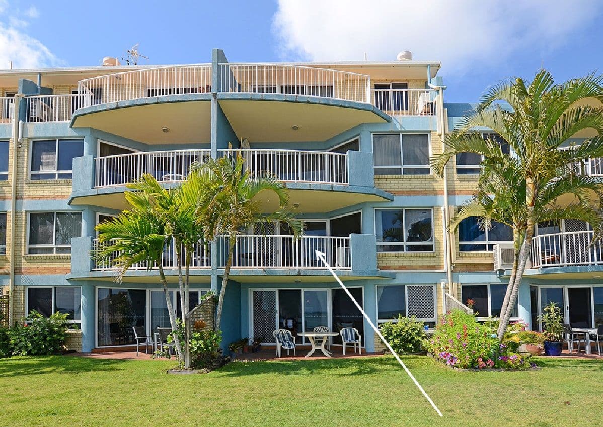 17 Buccaneer Drive, Urangan QLD 4655, Urangan - Thumbnail 2