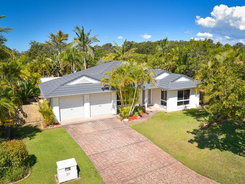 37 Oxford Crescent, Bridgeman Downs QLD 4035, Bridgeman Downs - Thumbnail 2