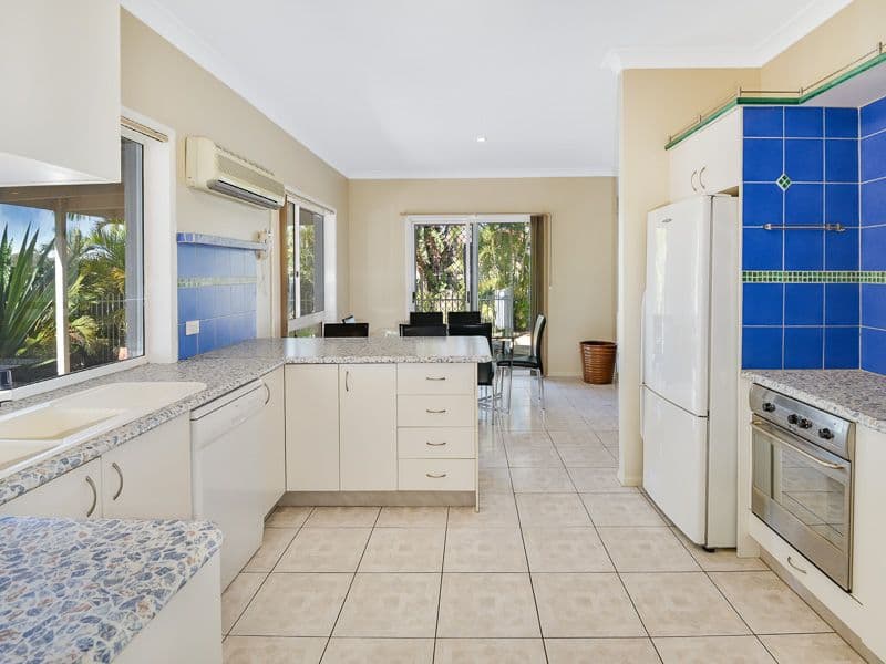 37 Oxford Crescent, Bridgeman Downs QLD 4035, Bridgeman Downs - Thumbnail 3
