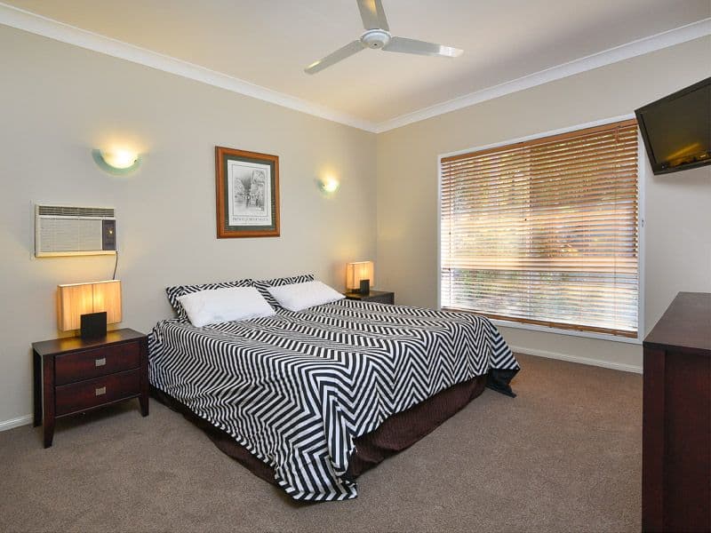 37 Oxford Crescent, Bridgeman Downs QLD 4035, Bridgeman Downs - Thumbnail 5