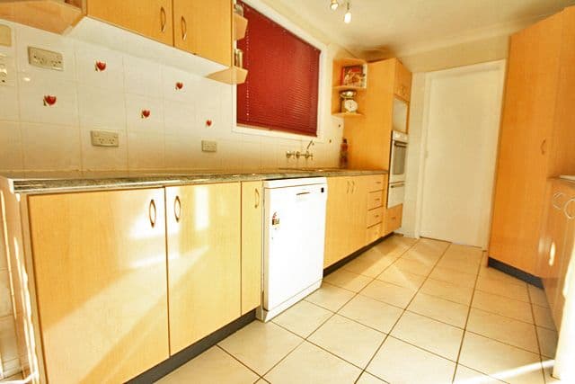 26 Clifford Crescent, INGLEBURN NSW 2565, Ingleburn - Thumbnail 7