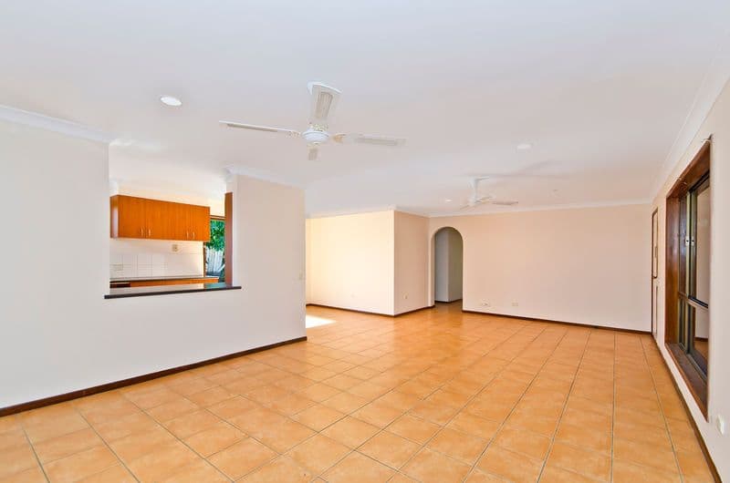 2 Amadeus Street, ELANORA QLD 4221, Elanora - Thumbnail 3