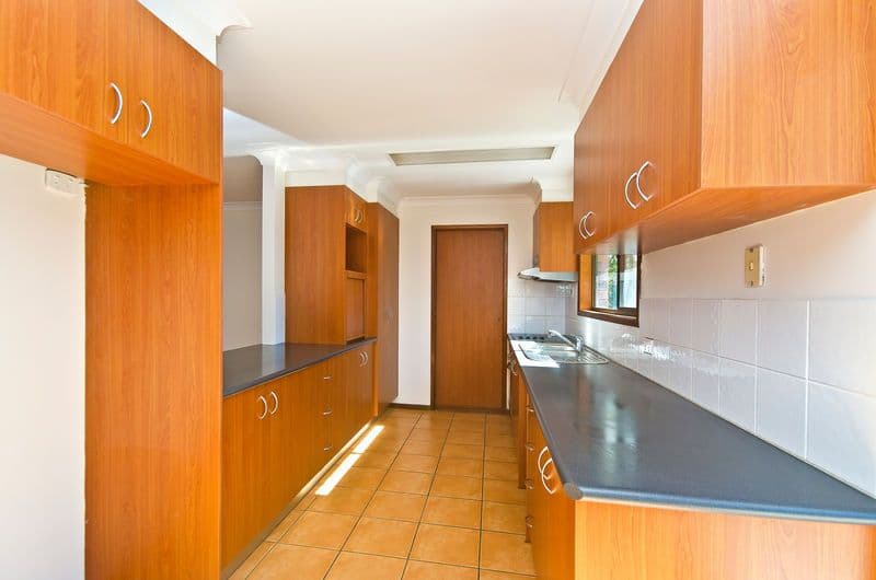 2 Amadeus Street, ELANORA QLD 4221, Elanora - Thumbnail 4