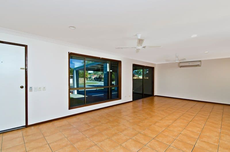 2 Amadeus Street, ELANORA QLD 4221, Elanora - Thumbnail 6