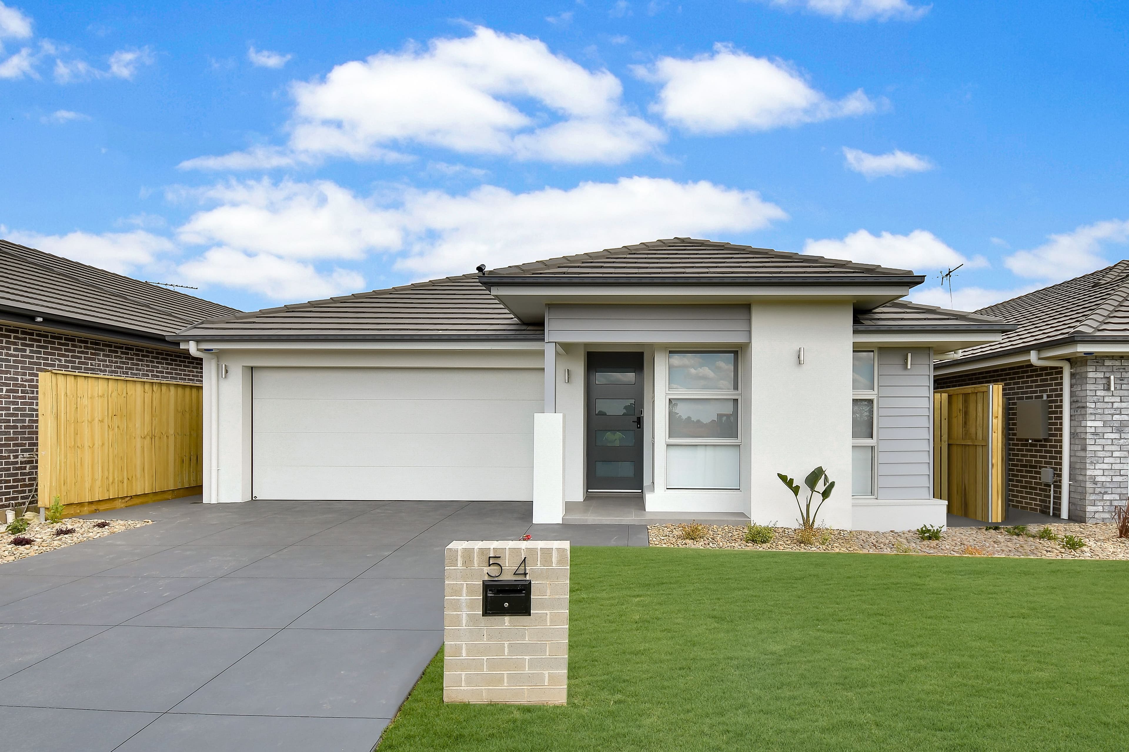 54 Silvester Way, Gledswood Hills - Image 1