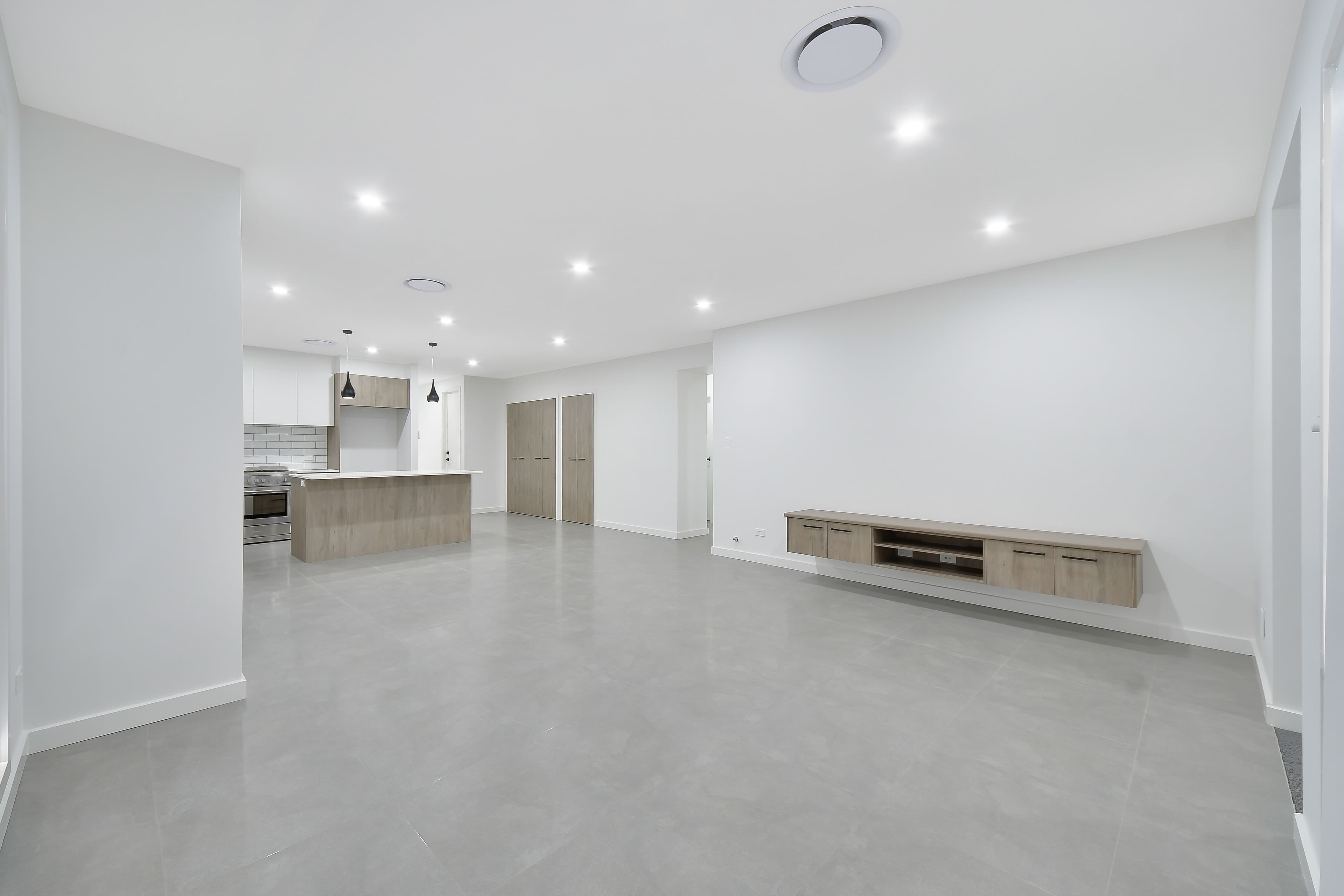 54 Silvester Way, Gledswood Hills - Thumbnail 4