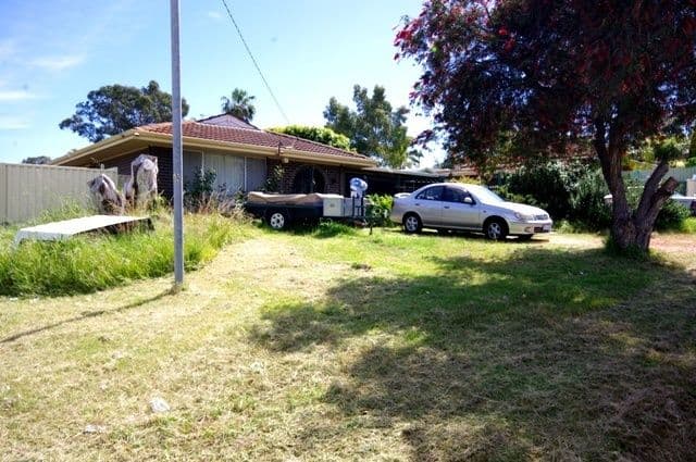 54 Butterworth Avenue, KOONDOOLA WA 6064, Koondoola - Thumbnail 2