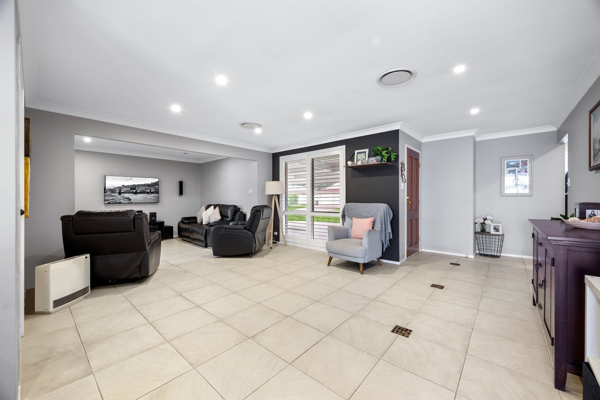 42 Lysander Avenue, Rosemeadow NSW 2560, Rosemeadow - Thumbnail 3