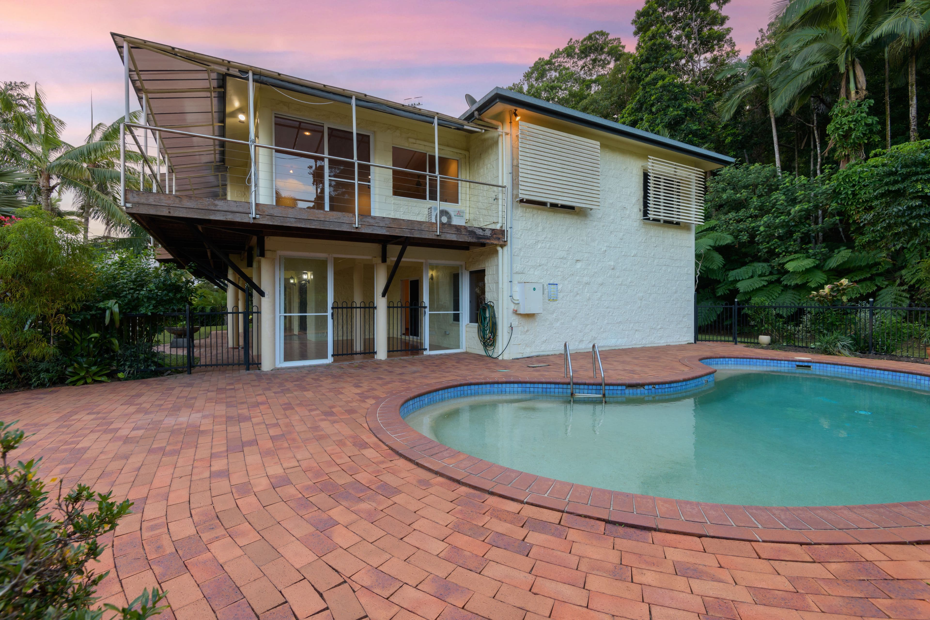 9 Hibiscus Court, Rocky Point QLD 4873, Rocky Point - Thumbnail 6