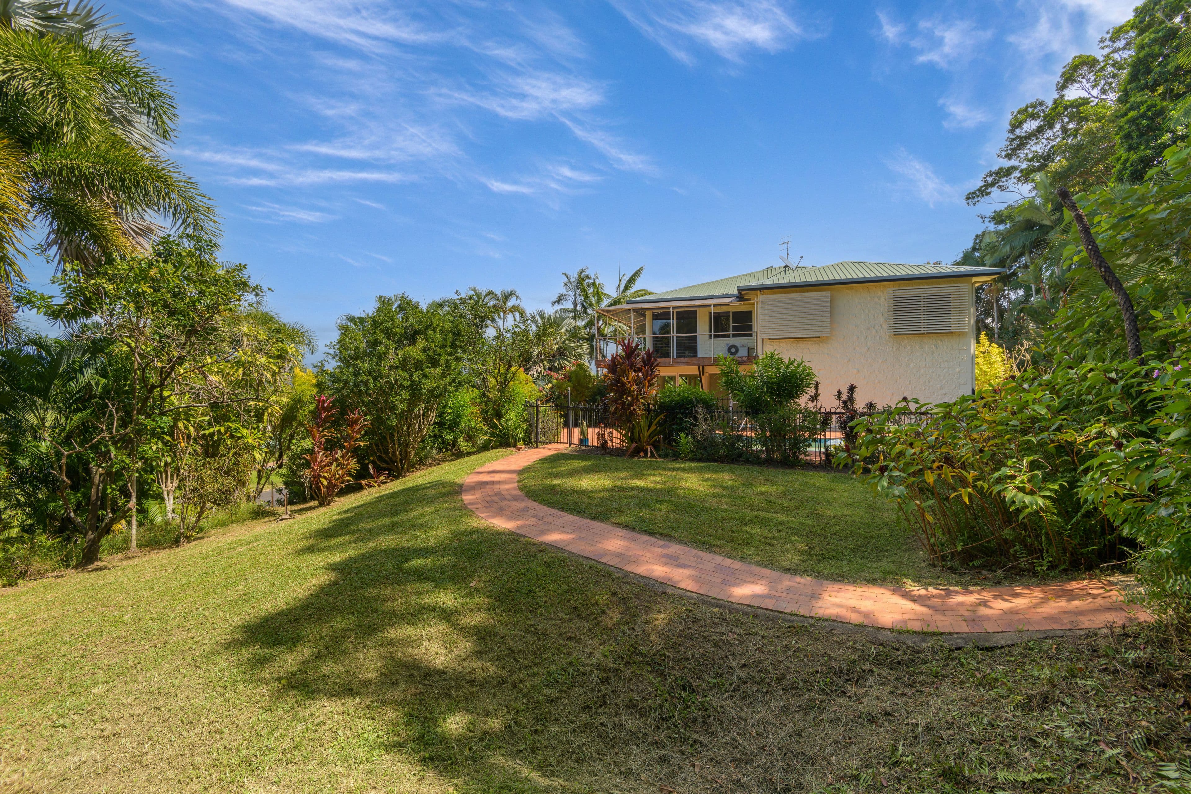 9 Hibiscus Court, Rocky Point QLD 4873, Rocky Point - Thumbnail 8