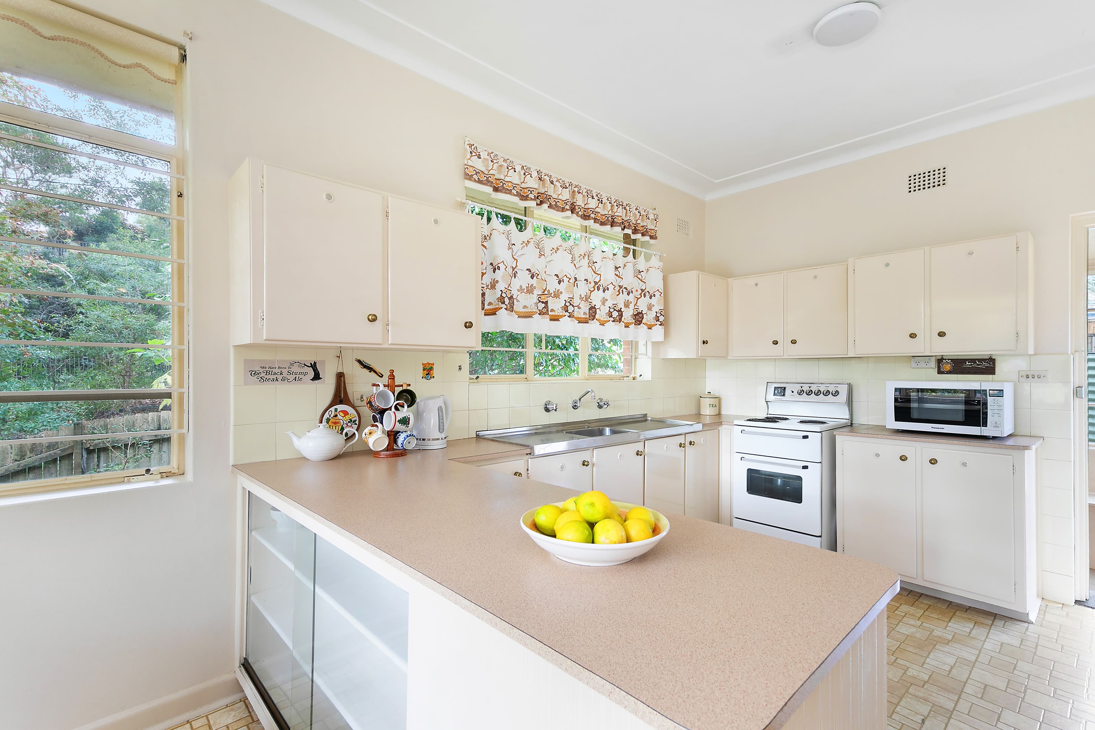 2 Mona Street, Wahroonga NSW 2076, Wahroonga - Thumbnail 4