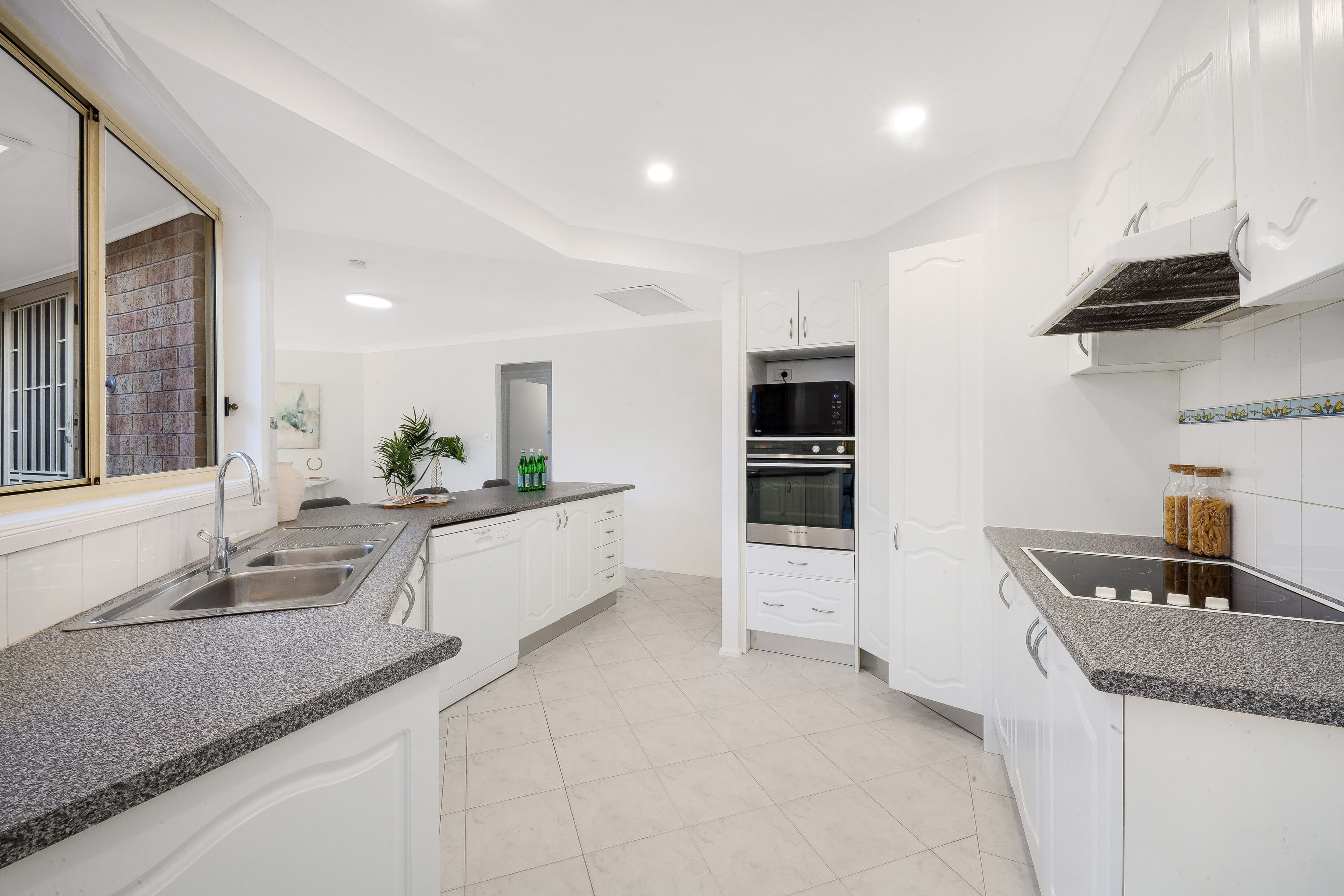 45 BARMEDMAN Avenue, Gobbagombalin, Yagoona - Thumbnail 5