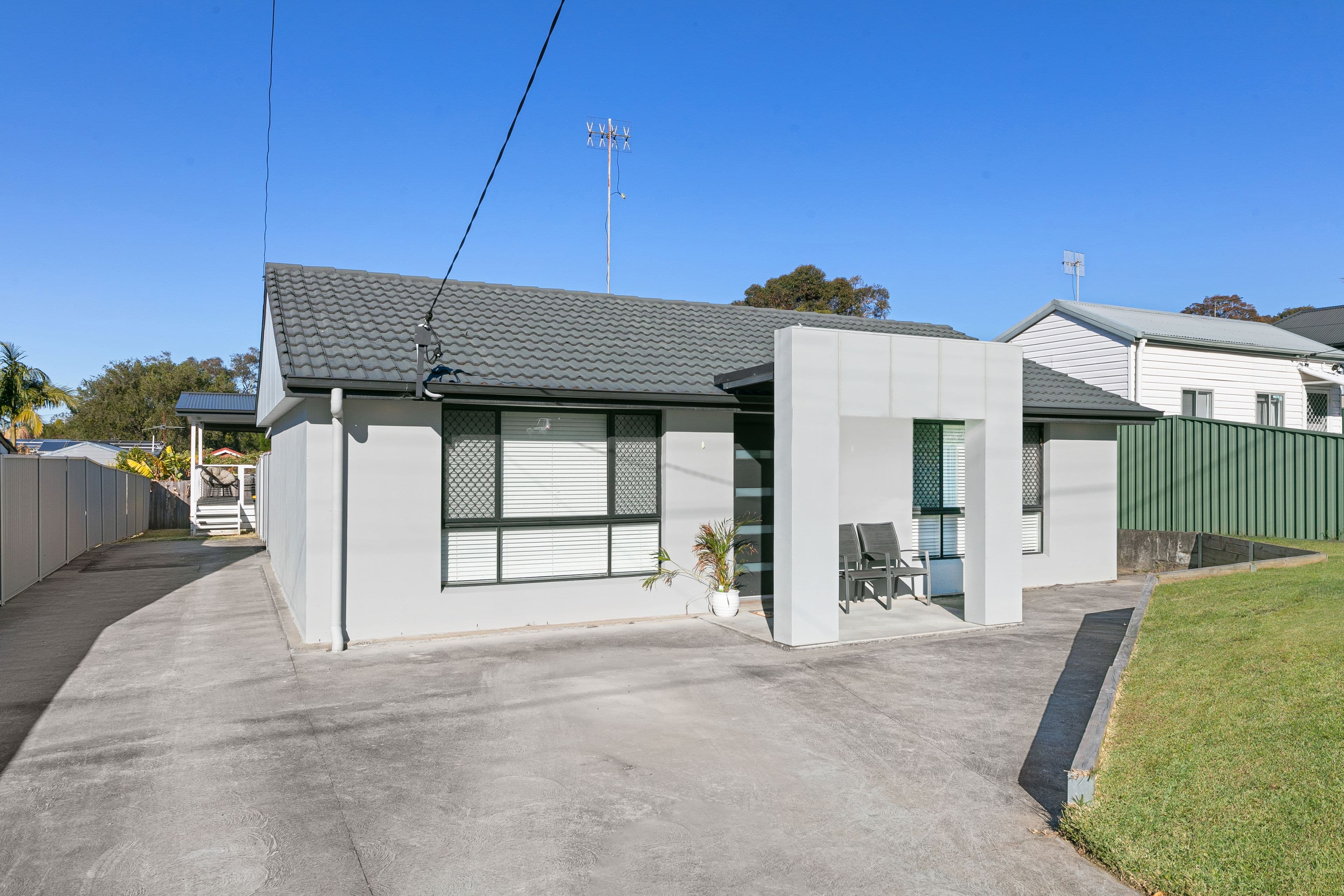 32 Tingira Street, Charmhaven NSW 2263, Charmhaven - Thumbnail 2